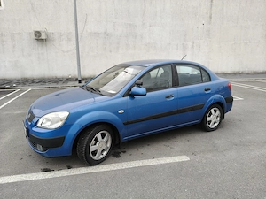 Kia Rio 1.5 crdi 110 cp - imagine 3