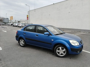Kia Rio 1.5 crdi 110 cp - imagine 2