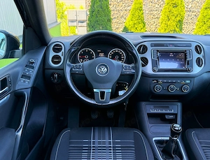 Volkswagen Tiguan 2.0 TDI SCR BlueMotion Technology Lounge Sport & Style - imagine 14