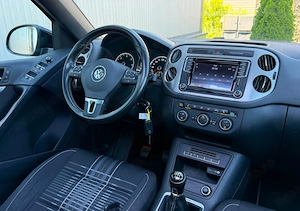 Volkswagen Tiguan 2.0 TDI SCR BlueMotion Technology Lounge Sport & Style - imagine 16