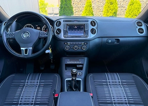 Volkswagen Tiguan 2.0 TDI SCR BlueMotion Technology Lounge Sport & Style - imagine 15