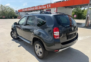 Dacia Duster dCi 110 FAP 4x2 Laureate - imagine 8