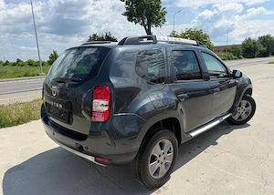 Dacia Duster dCi 110 FAP 4x2 Laureate - imagine 9
