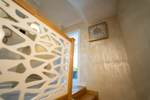 Locuinta premium pentru familie | Townhouse modern cu 7 camere, terasa spectaculoasa si 3 locuri de  - imagine 7