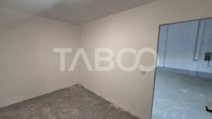 Spatiu comercial de inchiriat 250mpu cu acces tir  - imagine 3