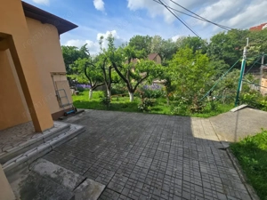 Proprietate deosebită cu potențial investițional, teren 1295 mp - imagine 2