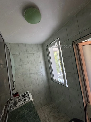 Garsonieră 33 mp la 2 minute Metrou Titan bloc mixt etaj 3 - imagine 8