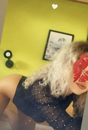 Bună!!! Blonda 