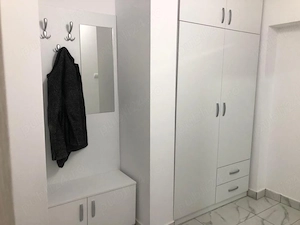 Proprietar vând garsonieră decomandată, renovată complet   Theodor Pallady nr. 11