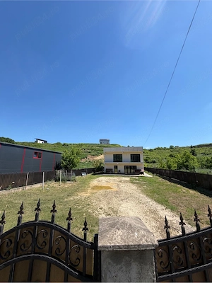 P.F casa Duplex cu 1800mp2- la un 1Km de la fostul Dedeman langa Scoala Hlincea  - imagine 3