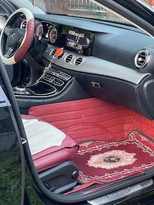 Mercedes e 200 benzina  - imagine 5
