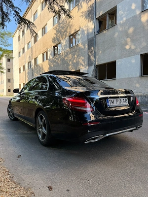 Mercedes E class 220 D, pachet AMG, preț 22.980   - imagine 3