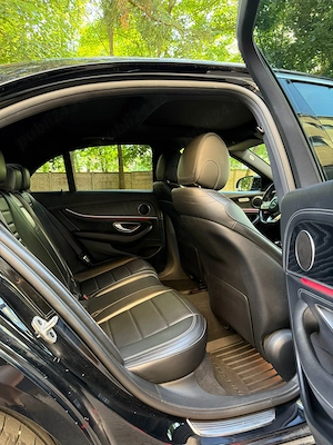 Mercedes E class 220 D, pachet AMG, preț 22.980   - imagine 8