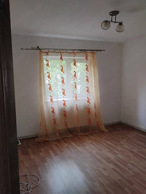 Dau in chirie apartament doua camere - imagine 4