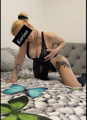 Buna sunt  karina