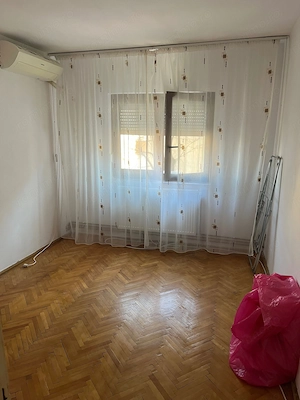 Apartament cu 3 camere, et 2, decomandat, 2 bai, centrala proprie zona Soarelui - imagine 8