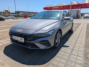 Hyundai elantra 1.6 benzina automata - imagine 4