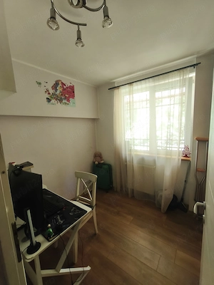 Vând apartament 3 camere  - imagine 3