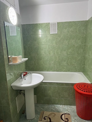 inchiriere apartament 3 camere Pitesti - imagine 7