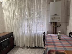 inchiriere apartament 3 camere Pitesti - imagine 4