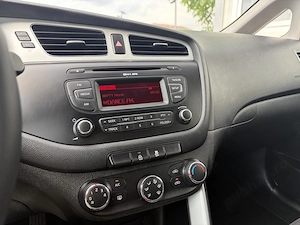 Kia Cee'd 1.4 Benzina 100 CP - imagine 15
