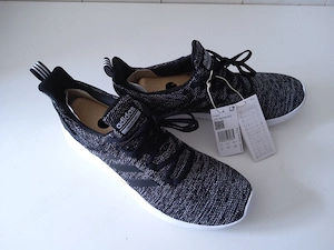 Vand incaltaminte sport Adidas original nr 46-47