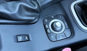Renault Megane - imagine 19