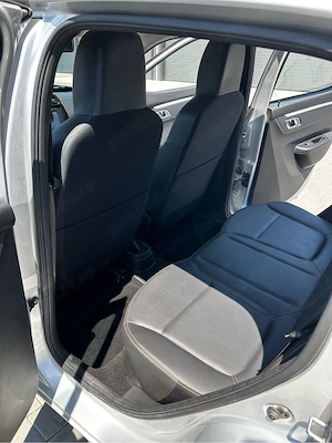 Dacia Spring primul proprietar - imagine 3
