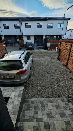 Izvor tarlungeni - duplex p+e, 4 camere "la cheie".comision 0