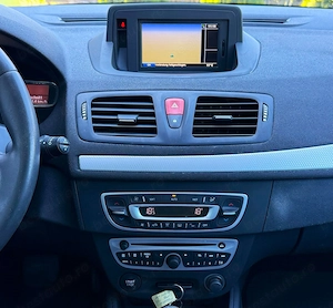 Renault Megane - imagine 18
