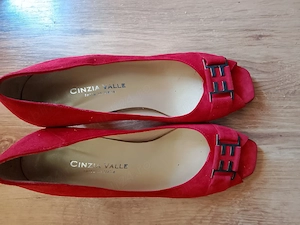 Pantofi femei în stare buna 
