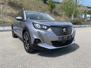 Peugeot 2008 Allure HDI 1500 cm 130 cp E 6 Automat Am 2020 - imagine 2