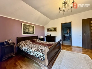 Casa exclusivista cu piscina, la intrare in Dumbravita - imagine 13