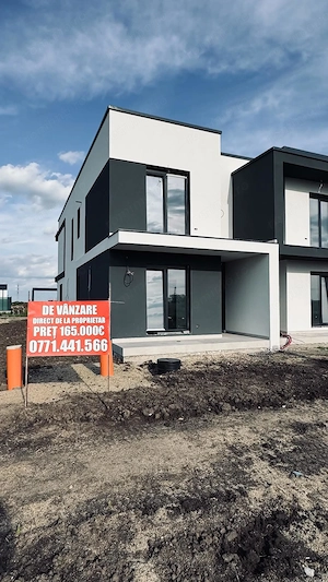 AV694 Proprietar- Duplex de vanzare, P+1E, 4 camere, 3 bai, la COVACI
