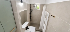 Apartament 3 camere decomandat zona Craiovita-Noua - imagine 11