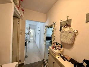 Apartament 3 camere decomandat zona Craiovita-Noua - imagine 10