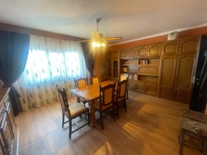 Apartament cu 4 camere, trilateral, 2 bai, Craiovita, zona Promenada Mall