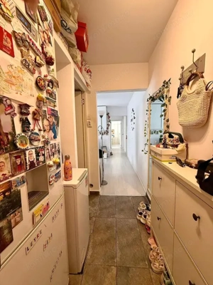 Apartament 3 camere decomandat zona Craiovita-Noua - imagine 9
