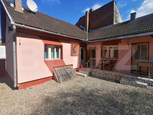 Casa 3 camere 1 bucatarie 1 baie 100 mp utili cu toate utilitatile Zona Cugir