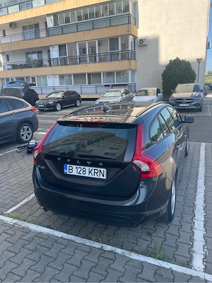 Volvo V60 D2 2018 - imagine 8