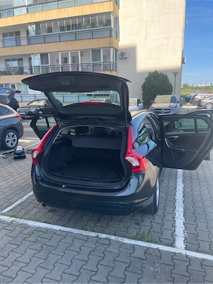 Volvo V60 D2 2018 - imagine 7