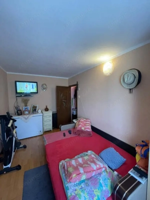Apartament 3 camere, mobilat și utilat, centrală nouă, etaj 3 