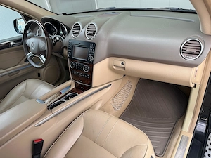 Mercedes-Benz ML 5.5 Benzina 388 CP An 2010 - imagine 20