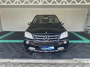 Mercedes-Benz ML 5.5 Benzina 388 CP An 2010 - imagine 12