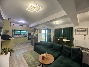 VILA COMPLET MOBILATA STRADA ASFALTATA 5 CAMERE - imagine 8
