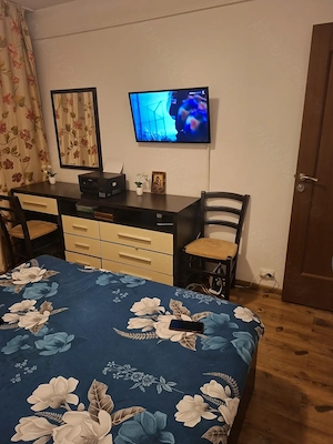 Vând apartament 3 camere  - imagine 3