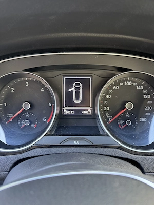 Vand Passat B8 2.0 tdi 150 cai - imagine 10