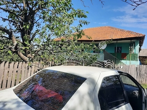 Casa cu teren de vanzare
