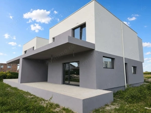 COMISION 0, Duplex cu Garaj, 4 Camere, 140mp, Toate Utilitati, SACALAZ - imagine 4