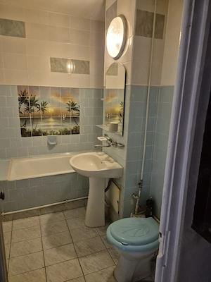 vanzare apartament central Galati  2 camere decomandat - imagine 7